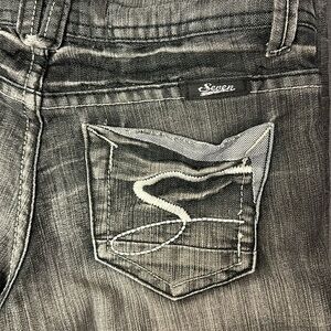 Seven 7 size 12